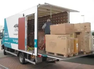 Sending boxes to Serbia